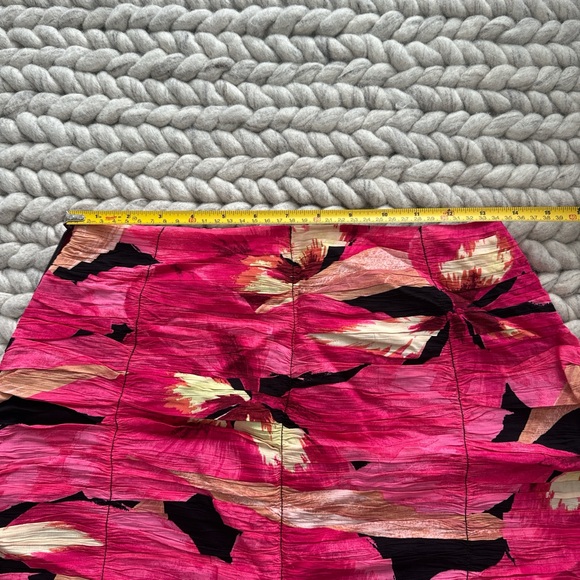 Draped Mini Skirt - Picture 5 of 5